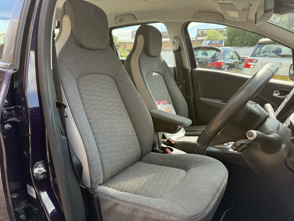 Renault Zoe I Gt Line Ze50 Hatchback Eu White #9