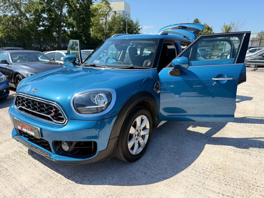 Mini Countryman 1.5 Cooper Classic Red #12