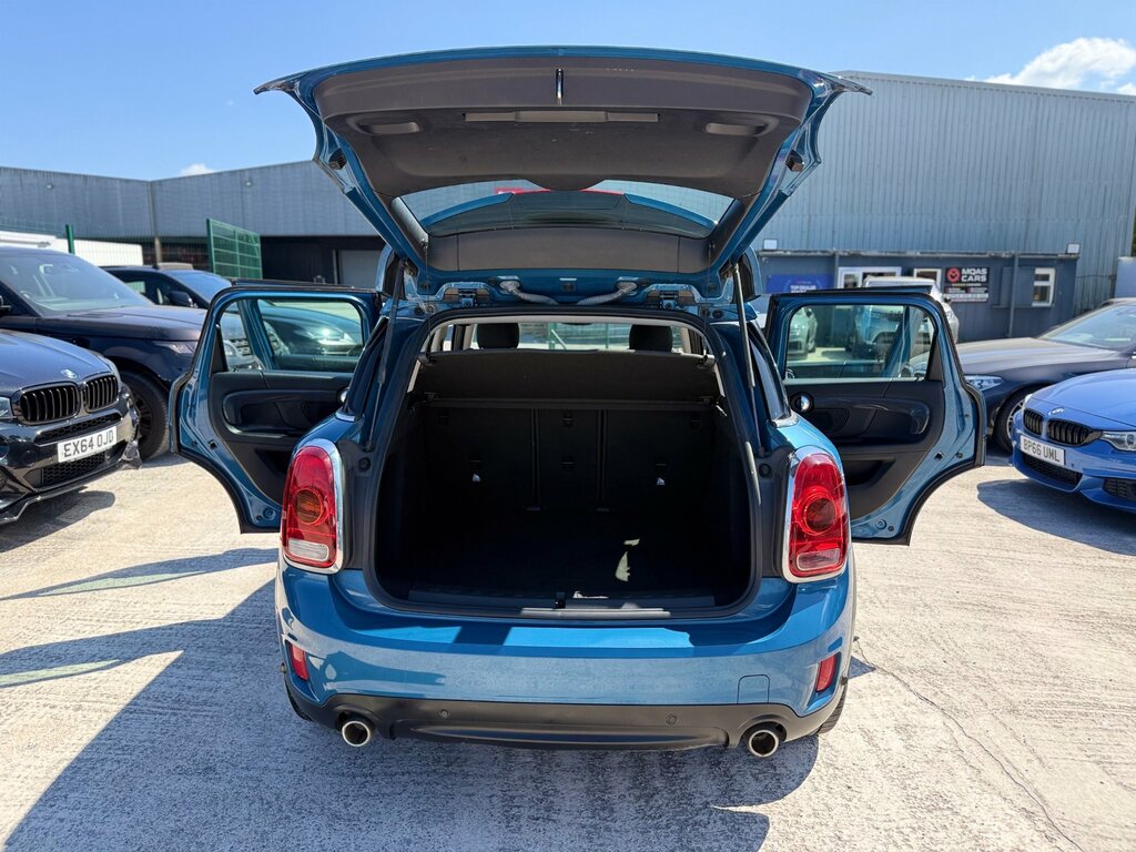 Mini Countryman 1.5 Cooper Classic Red #15