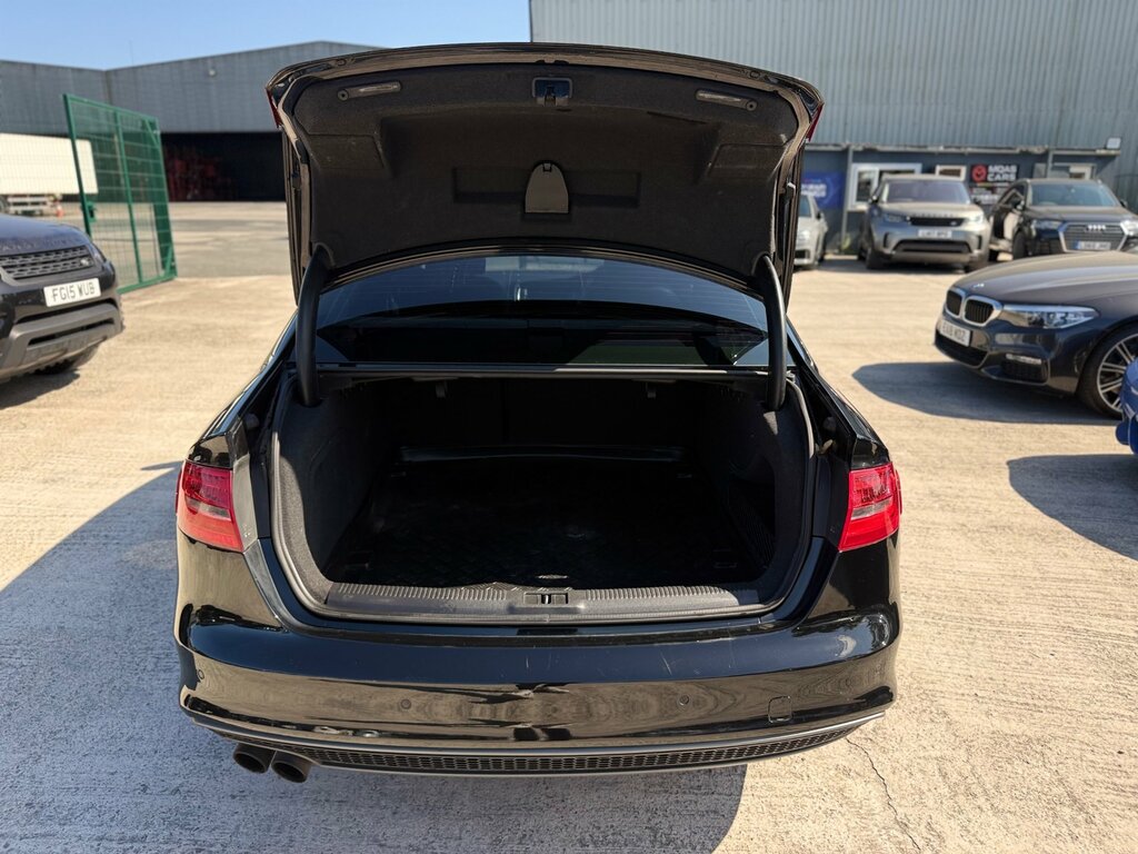 Audi A4 1.8T Fsi 170 S Line Black #28