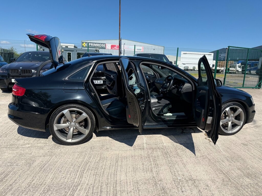 Audi A4 1.8T Fsi 170 S Line Black #17