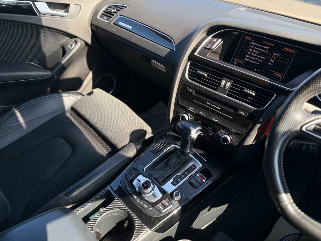 Audi A4 1.8T Fsi 170 S Line Black #31