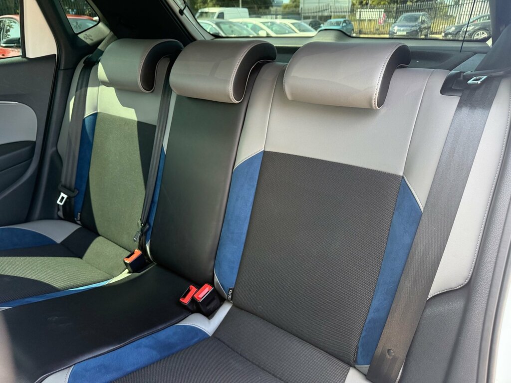 Volkswagen Polo Match Blue #27
