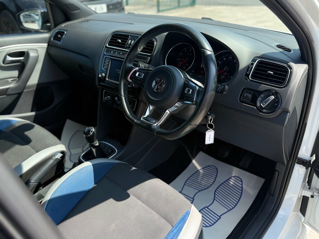Volkswagen Polo Match Blue #18