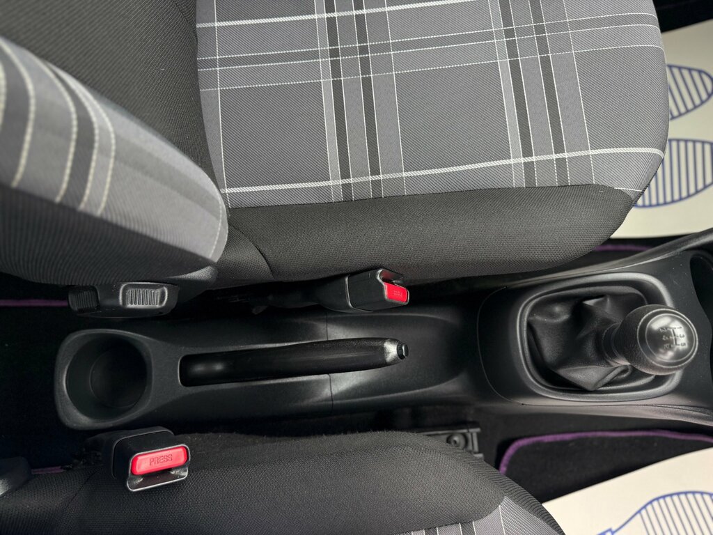 Peugeot 108 1.0 Active Blue #40