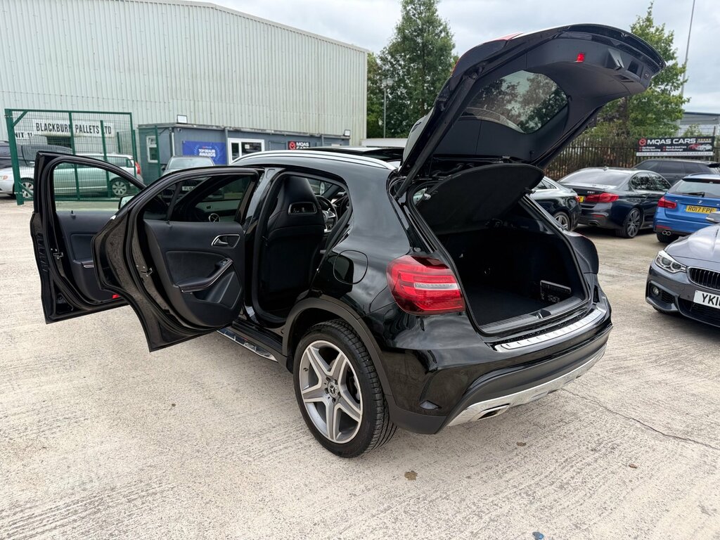 Mercedes-Benz GLA Class Gla 200 Sport Executive D Grey #16