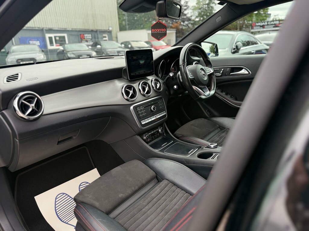 Mercedes-Benz GLA Class Gla 200 Sport Executive D Grey #25