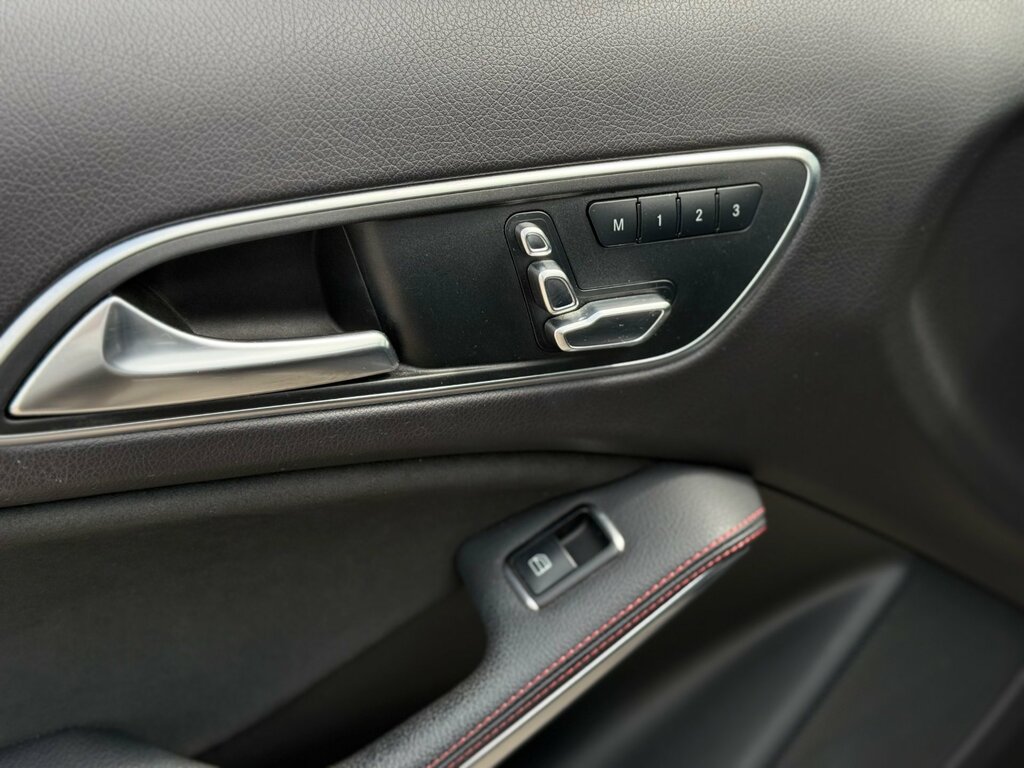 Mercedes-Benz GLA Class Gla 200 Sport Executive D Grey #51