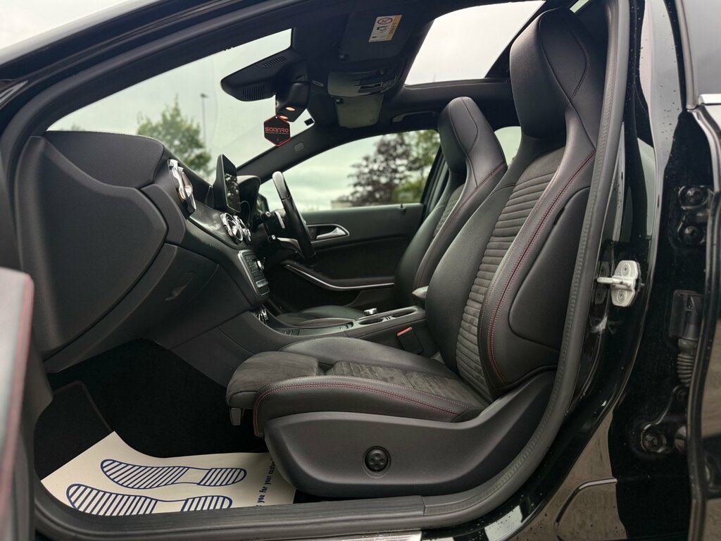 Mercedes-Benz GLA Class Gla 200 Sport Executive D Grey #26