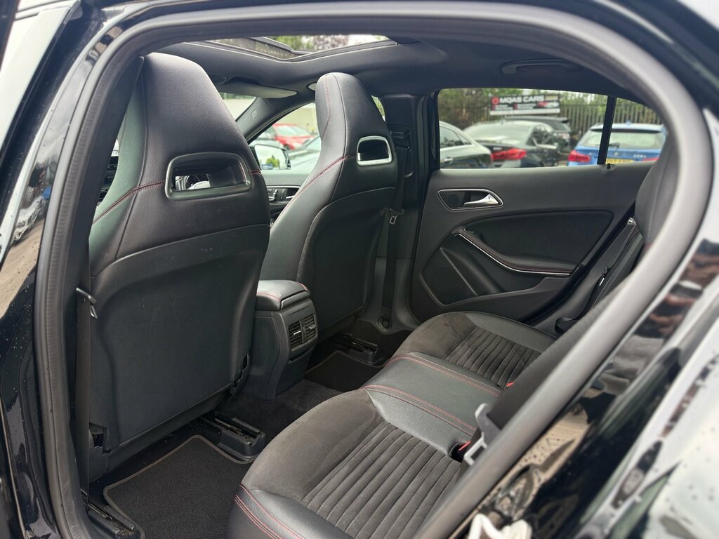 Mercedes-Benz GLA Class Gla 200 Sport Executive D Grey #31