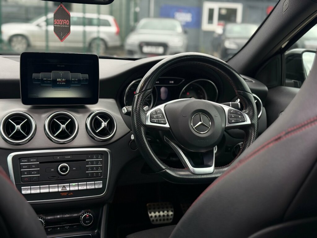 Mercedes-Benz GLA Class Gla 200 Sport Executive D Grey #21
