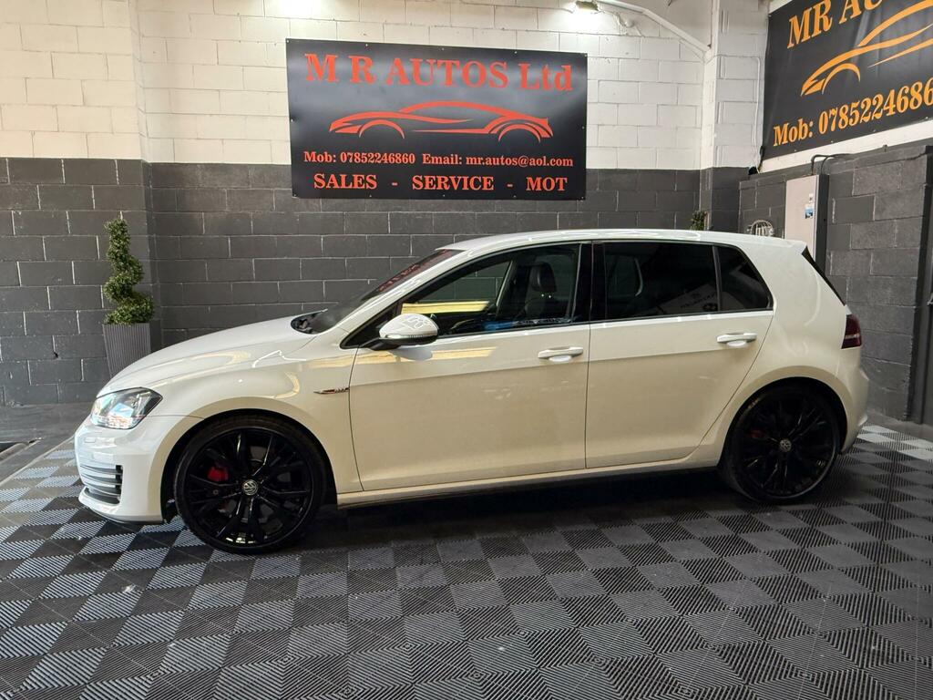 Volkswagen Golf Gti Performance White #2