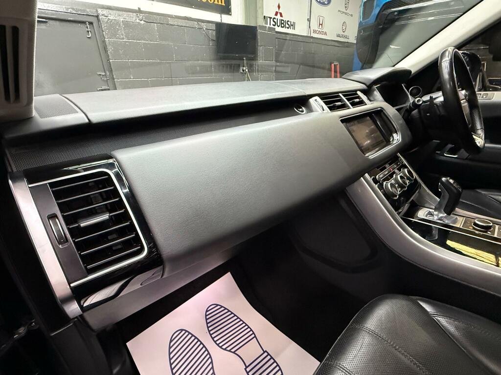 Land Rover Range Rover Sport Sdv6 Dynamic Black #18