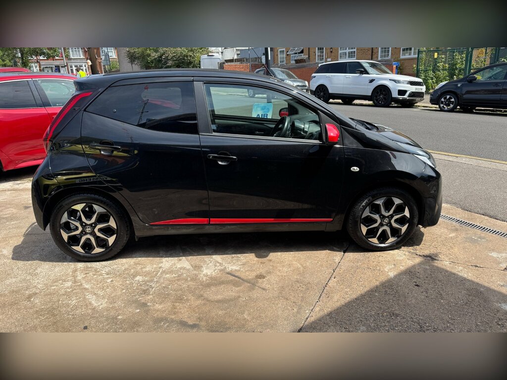 Toyota Aygo 1.0 Vvt-i X-trend Hatchback X-shift Eur RO70LWM Black #3