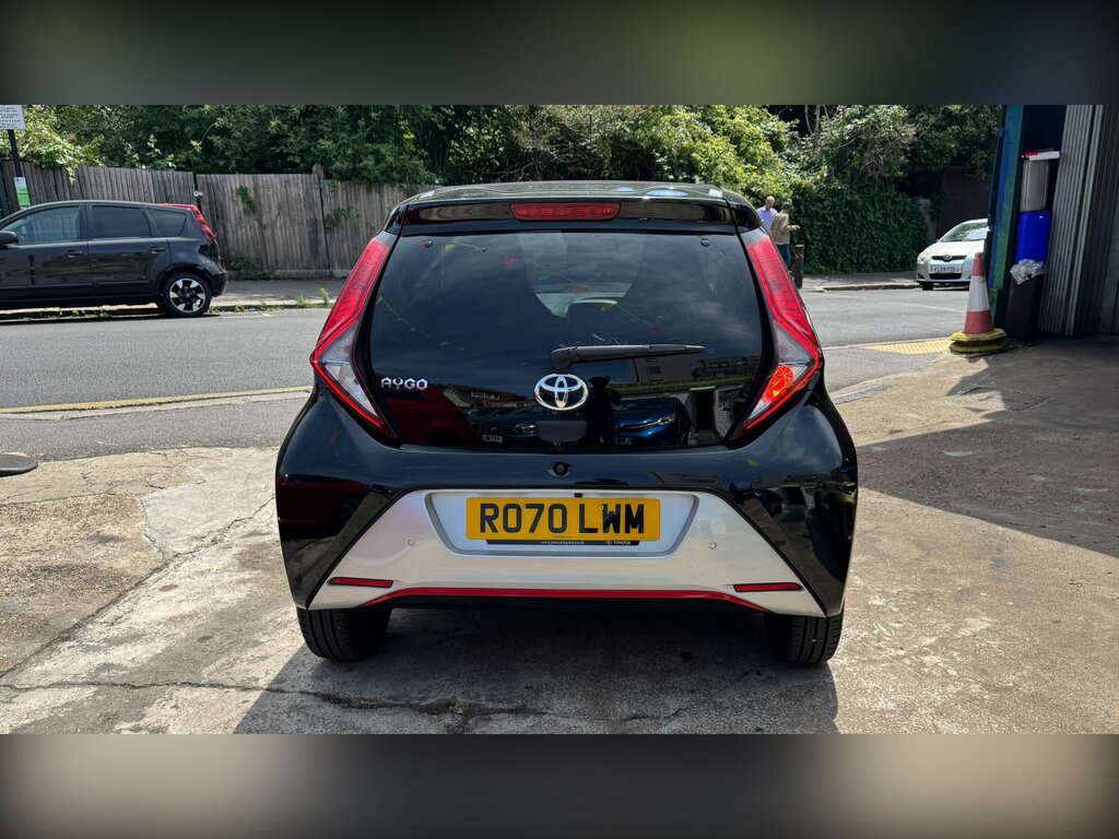 Toyota Aygo 1.0 Vvt-i X-trend Hatchback X-shift Eur RO70LWM Black #5
