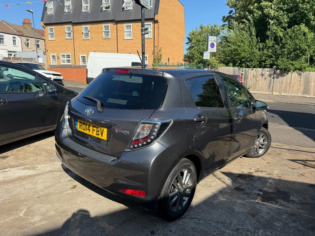 Toyota Yaris 1.33 Dual Vvt-i Icon Plus Hatchback Mul Grey #5