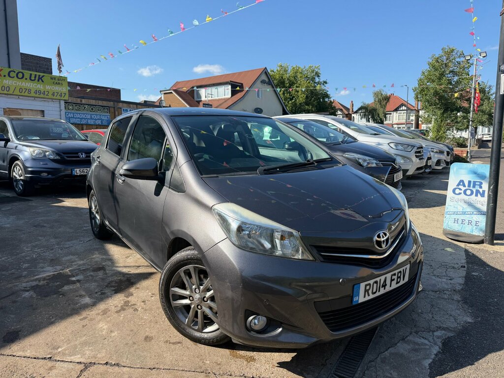 Toyota Yaris 1.33 Dual Vvt-i Icon Plus Hatchback Mul Grey #3