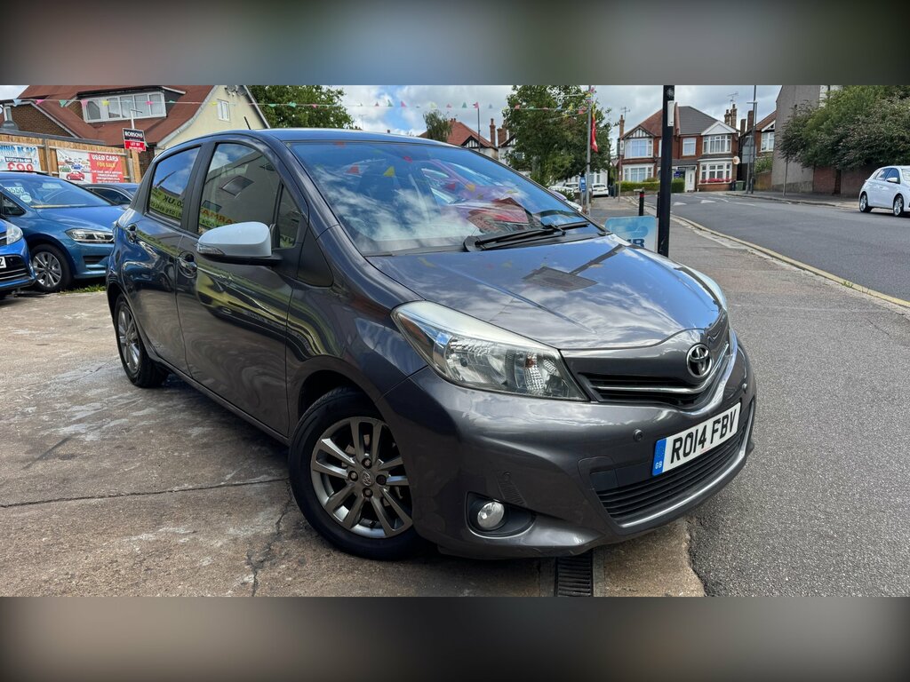 Toyota Yaris 1.33 Dual Vvt-i Icon Plus Hatchback Mul Grey