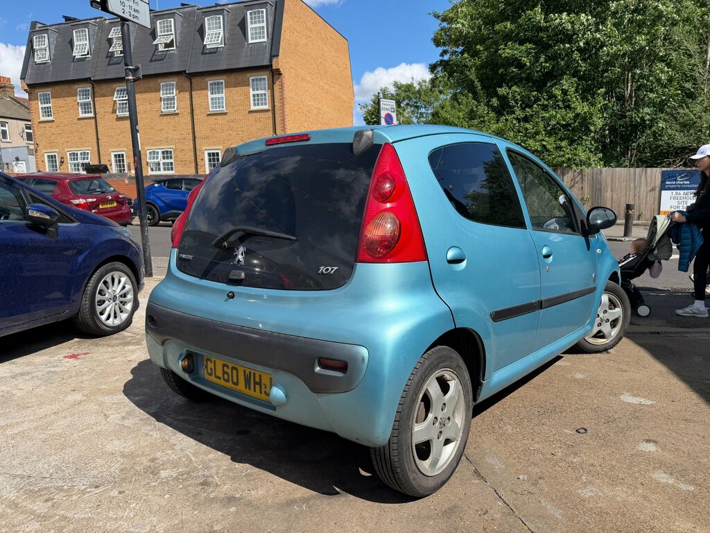Peugeot 107 1.0 12V Envy Hatchback Euro 5 6 Blue #5