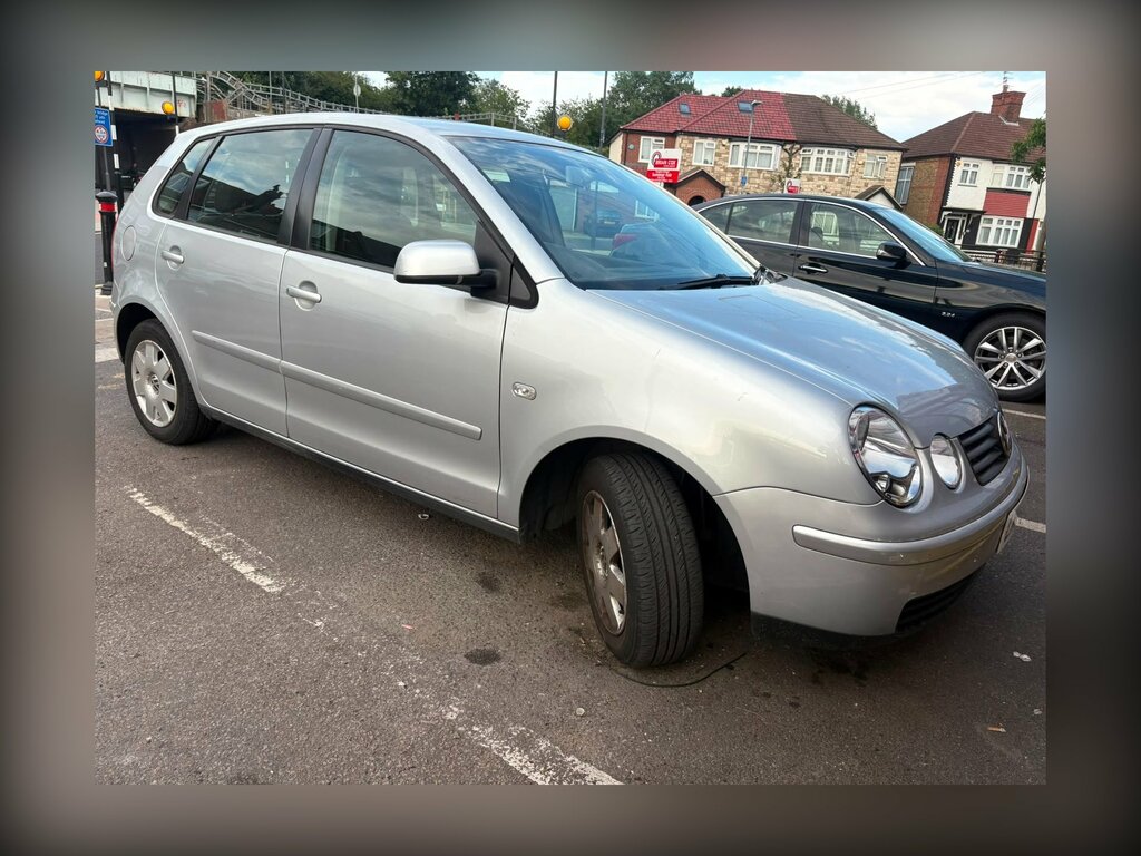 Volkswagen Polo Twist 5-Door Silver #1