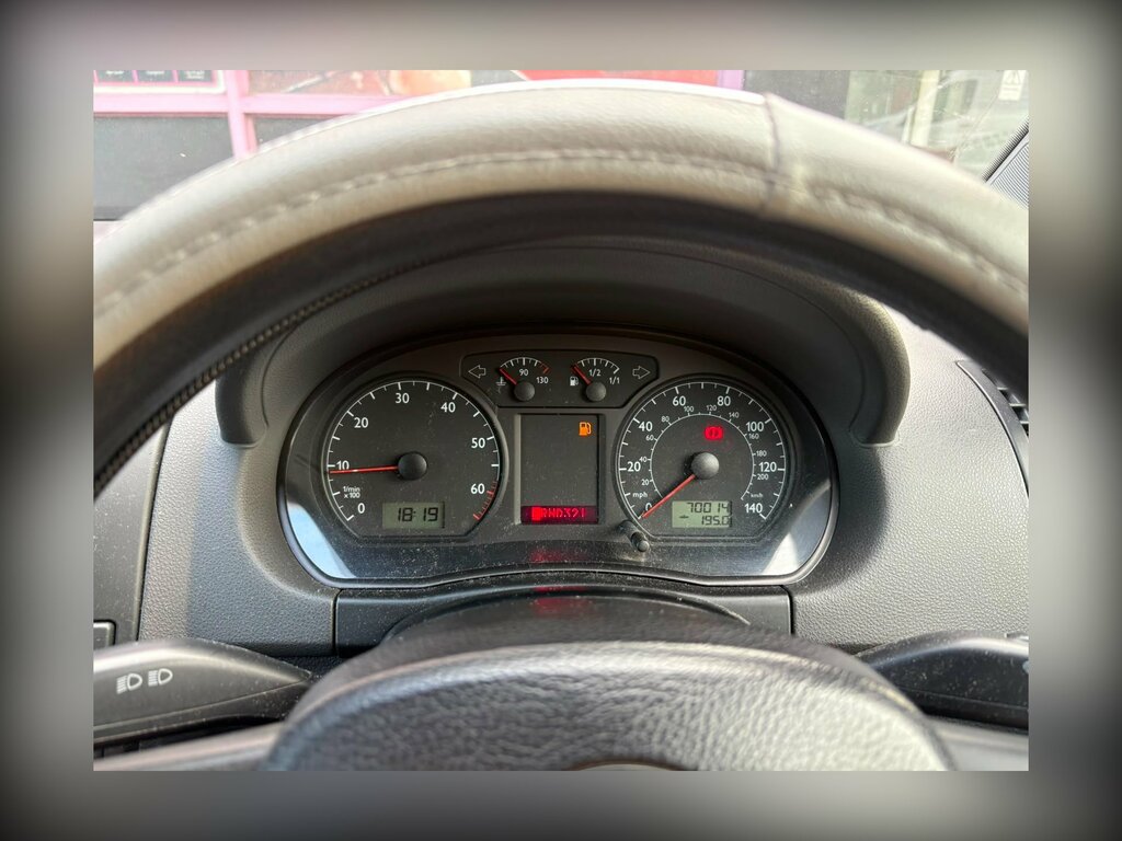Volkswagen Polo Twist 5-Door Silver #2