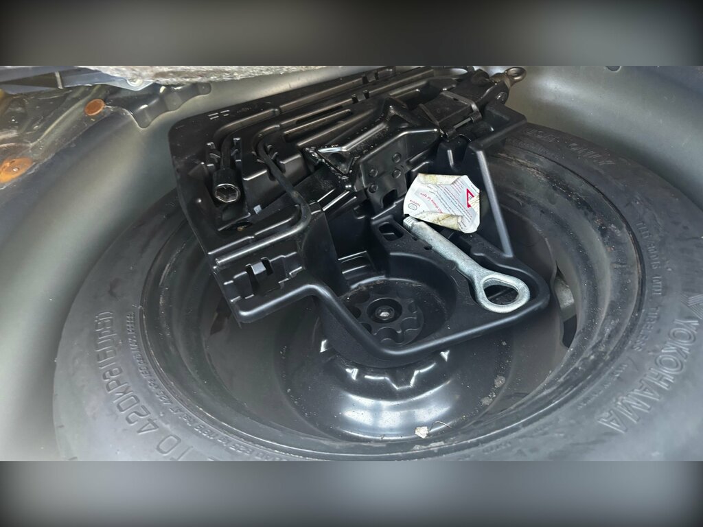 Toyota Prius Prius T Spirit Vvt-i Cvt Silver #11