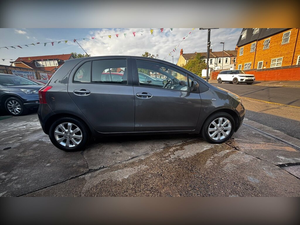 Toyota Yaris 1.3 Tr Hatchback Multimode 136 Gkm, 8 Grey #4