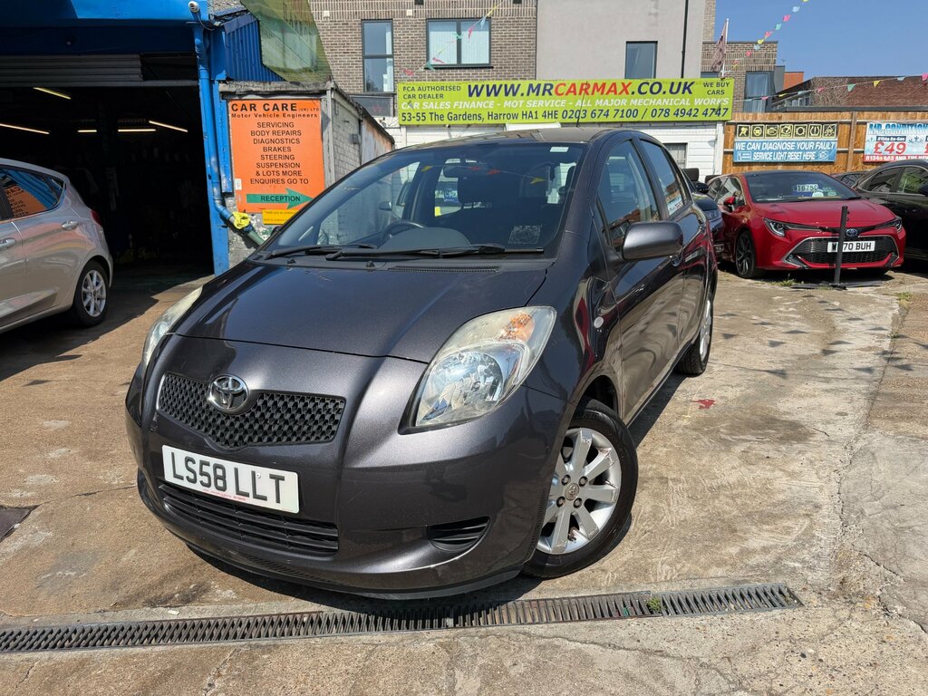 Toyota Yaris 1.3 Tr Hatchback Multimode 136 Gkm, 8 Grey