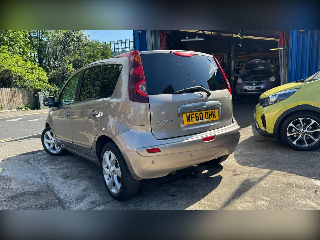 Nissan Note 1.6 16V Tekna Hatchback Euro 5 11 Beige #4
