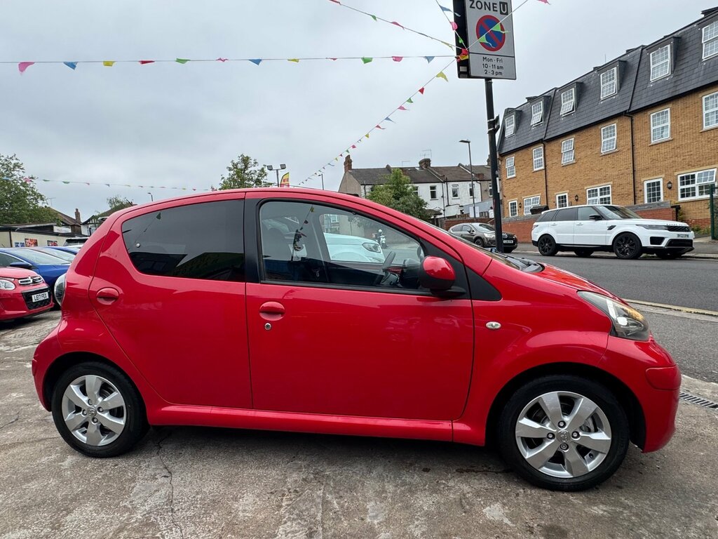 Toyota Aygo 1.0 Vvt-i Go Hatchback Euro 5 6 Red #4