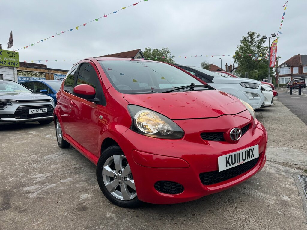 Toyota Aygo 1.0 Vvt-i Go Hatchback Euro 5 6 Red #3