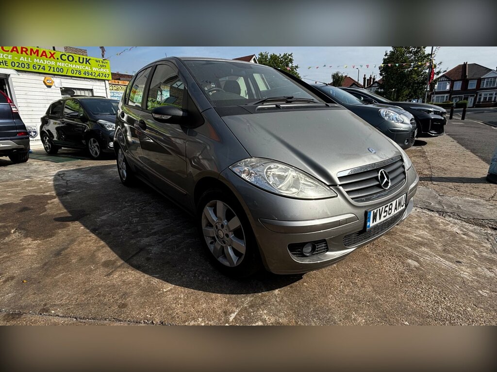 Mercedes-Benz A Class A150 Avantgarde Se Hatchback Silver #2