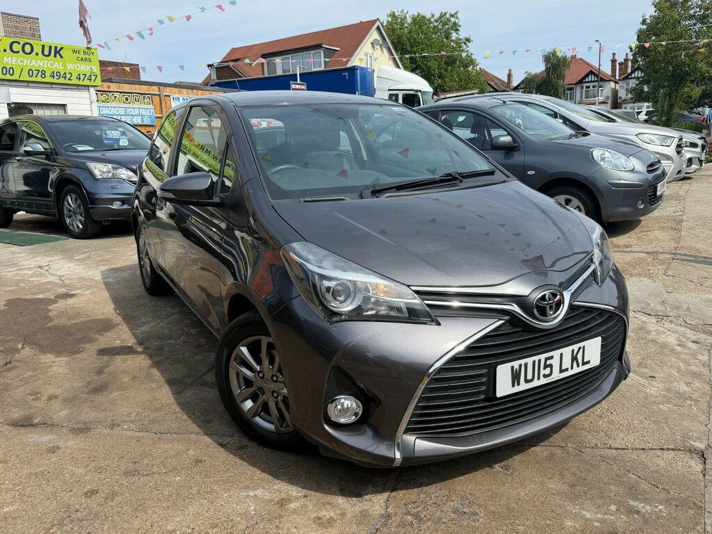Toyota Yaris 1.33 Dual Vvt-i Icon Hatchback E Grey #3