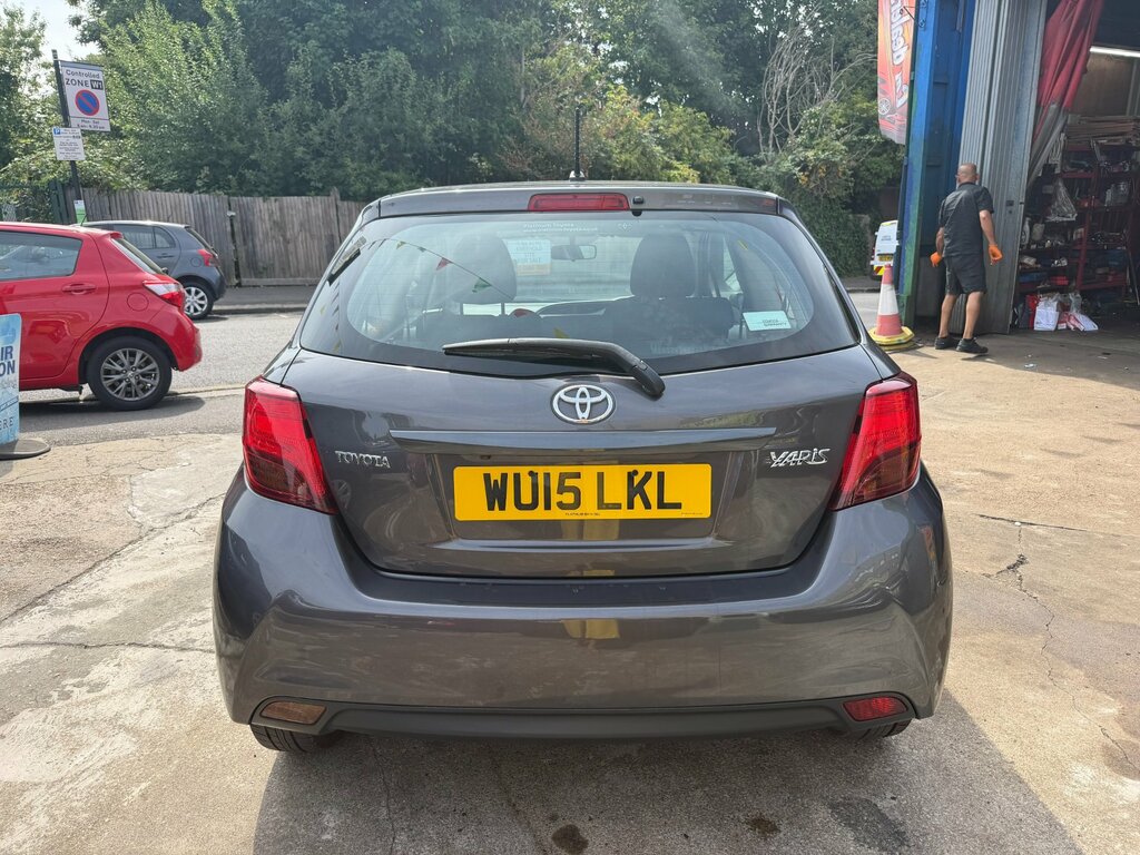 Toyota Yaris 1.33 Dual Vvt-i Icon Hatchback E Grey #6