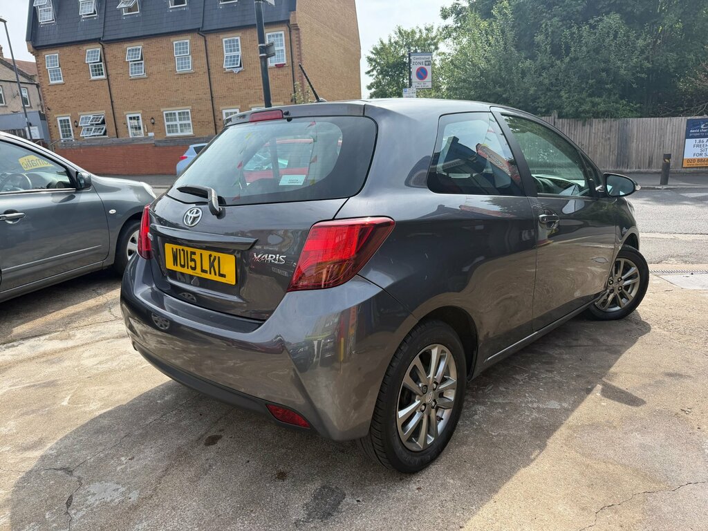 Toyota Yaris 1.33 Dual Vvt-i Icon Hatchback E Grey #5