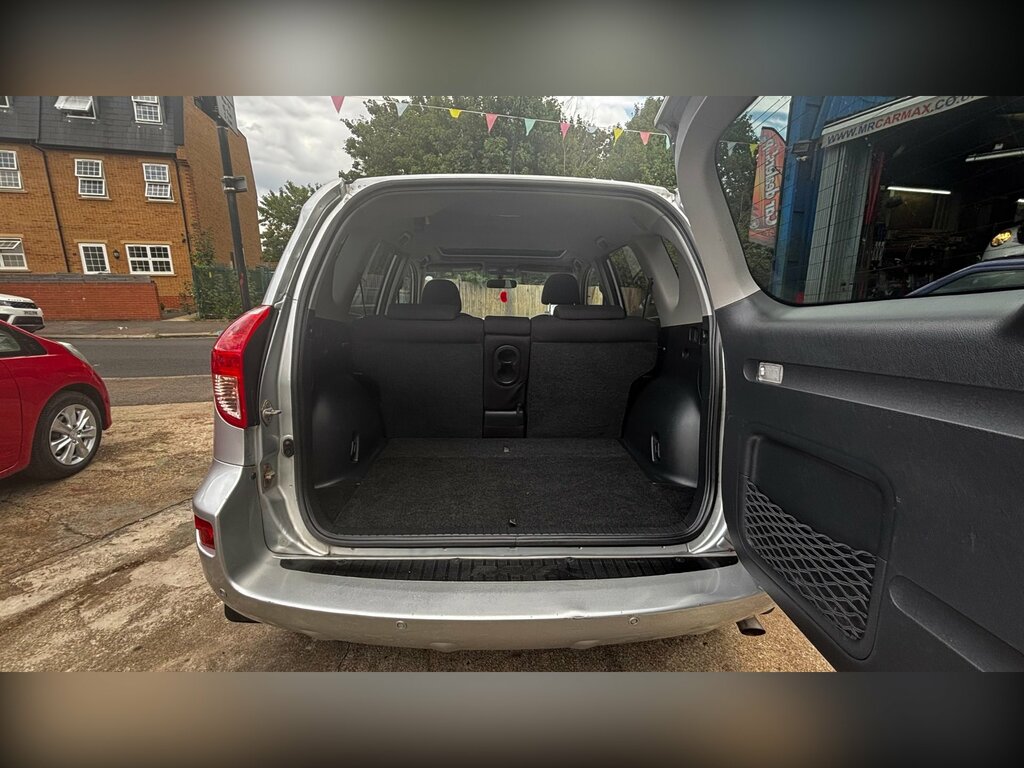 Toyota Rav 4 D-4d Xt-r Suv Silver #32