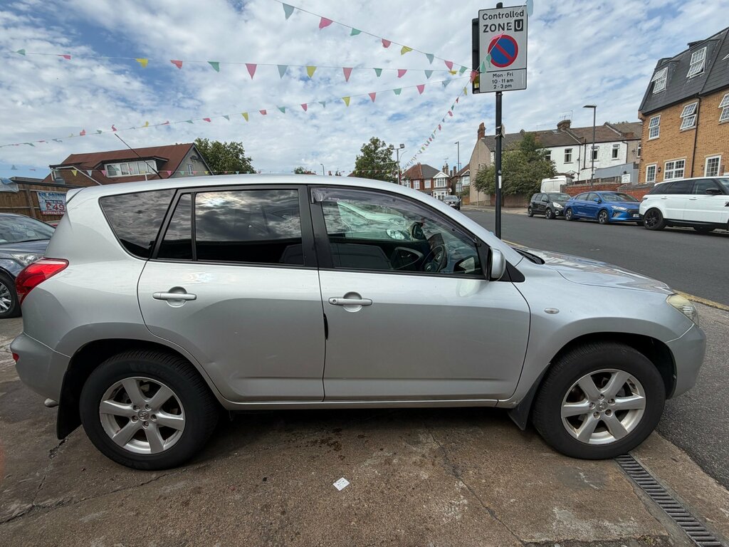 Toyota Rav 4 2.0 Xt-r Suv 4Wd 212 Gkm, 1 Silver #4