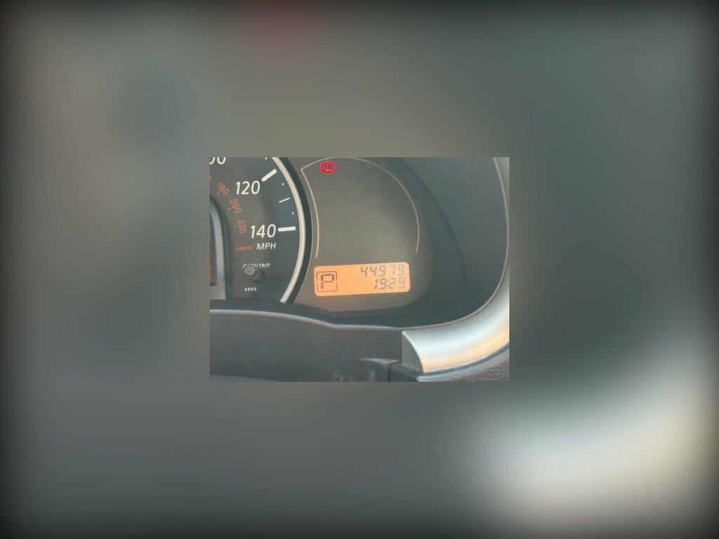 Nissan Micra Visia Silver #11