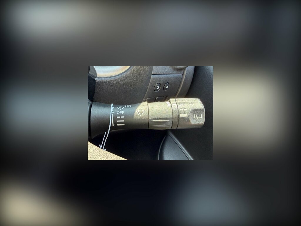 Nissan Micra Visia Silver #13