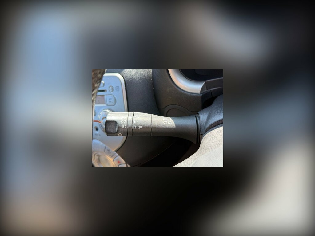 Nissan Micra Visia Silver #12