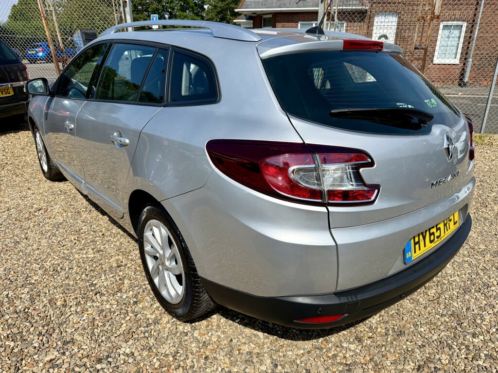 Renault Megane 1.5 Dynamique Nav Dci 110 2015 Silver #5