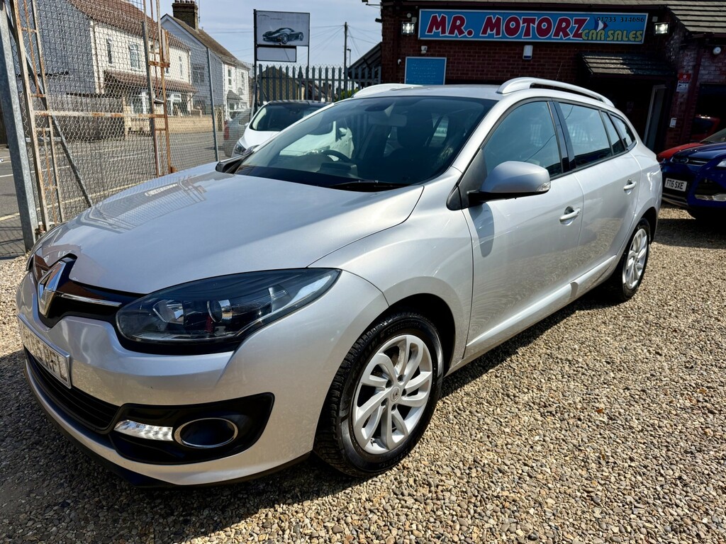 Renault Megane 1.5 Dynamique Nav Dci 110 2015 Silver #2