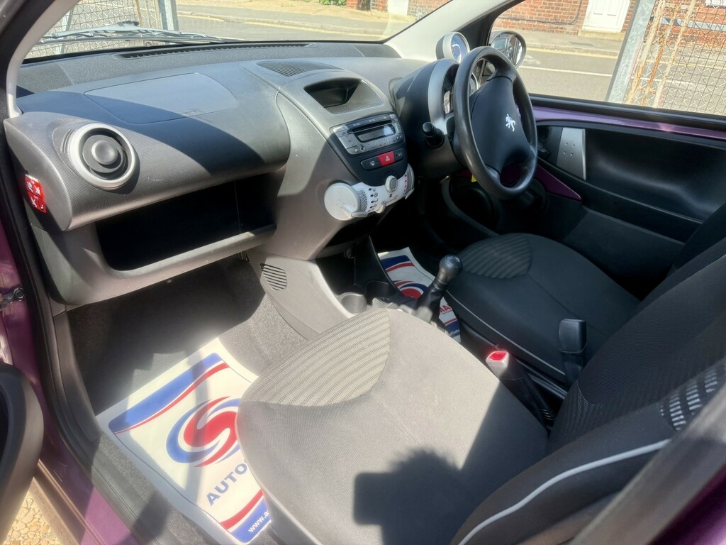 Peugeot 107 Active Purple #12