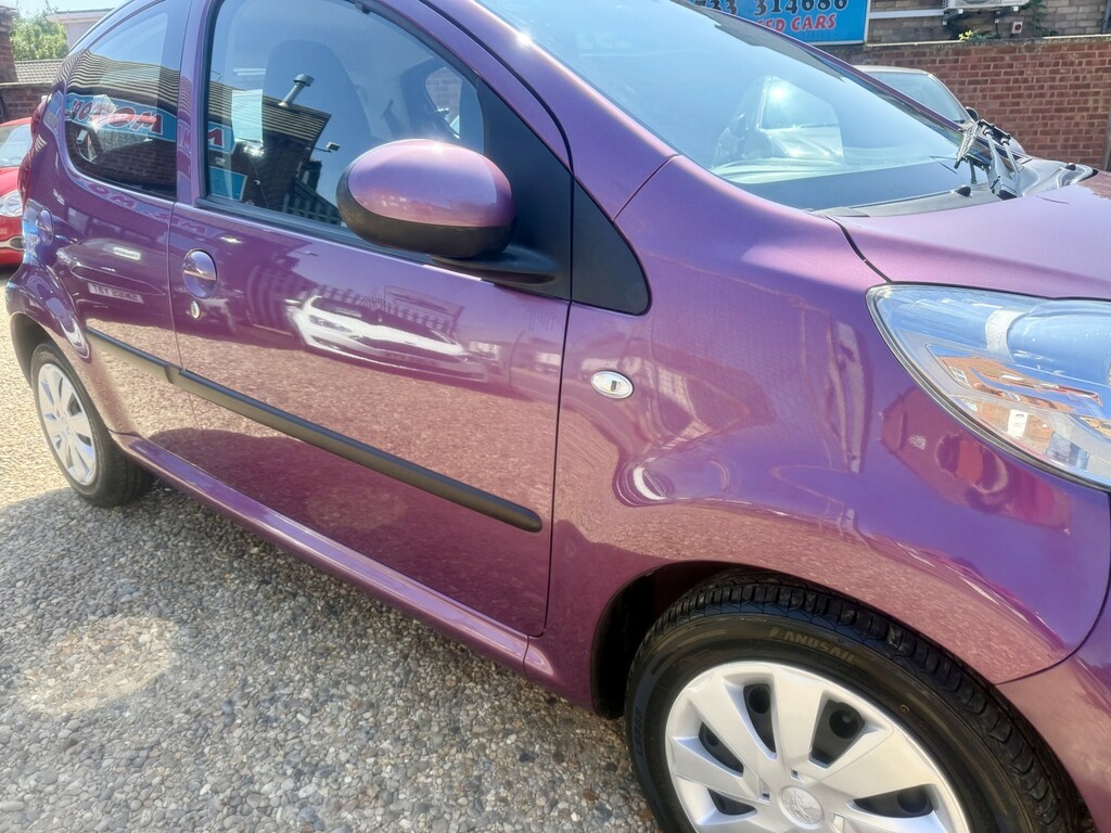Peugeot 107 Active Purple #11