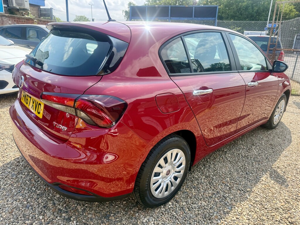 Fiat Tipo 1.4 Tipo Hatchback 1.4 95Hp Easy 2017 Red #5