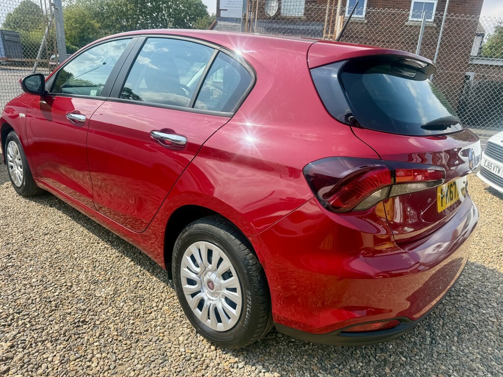 Fiat Tipo Hatchback 1.4 Mpi Easy Plus Euro 6 201767 Black #9