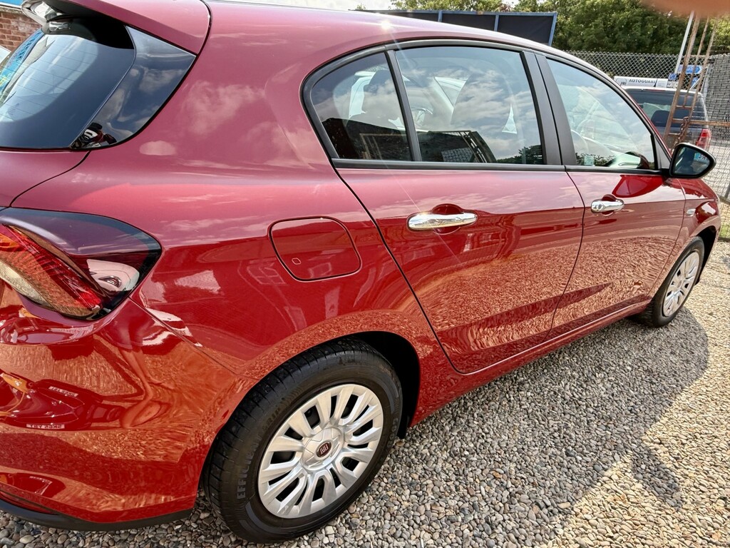 Fiat Tipo Hatchback 1.4 Mpi Easy Plus Euro 6 201767 Black #10