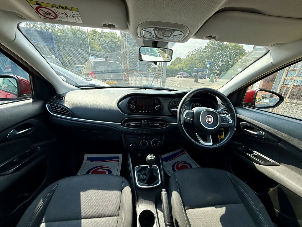 Fiat Tipo Hatchback 1.4 Mpi Easy Plus Euro 6 201767 Black #21