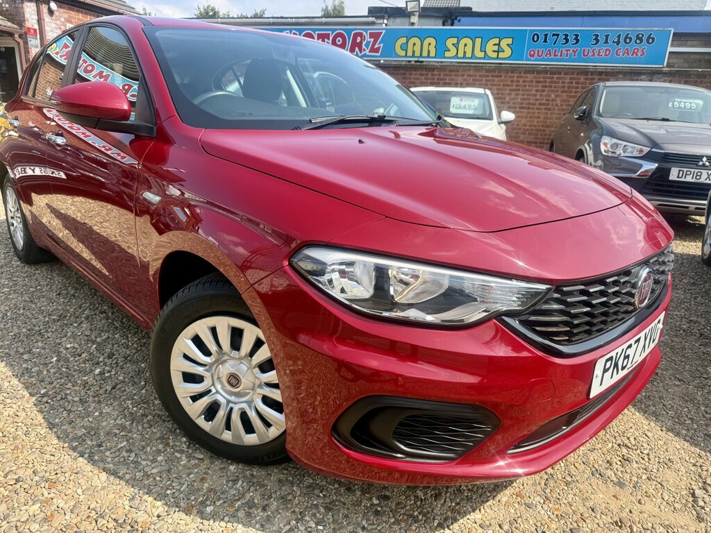 Fiat Tipo 1.4 Tipo Hatchback 1.4 95Hp Easy 2017 Red #3