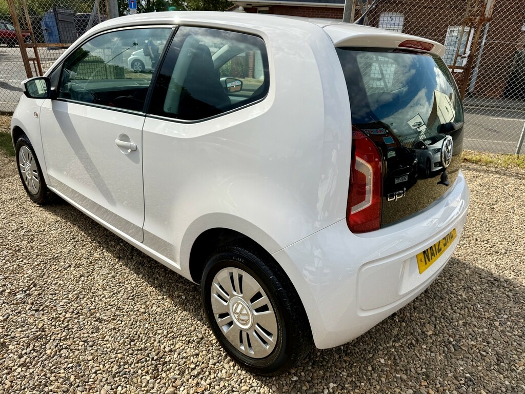 Volkswagen Up 1.0 Move Up 2012 White #4